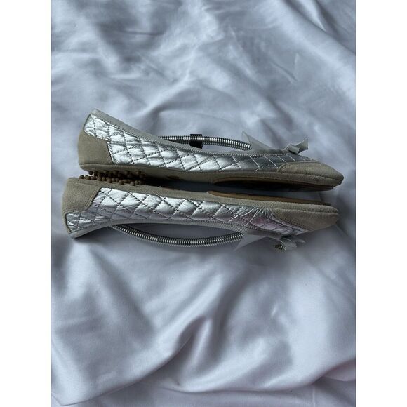 Juicy Couture size 9 M Silver Ballet Flats - Picture 6 of 15